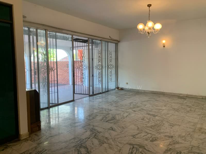 Rumah Berkembar untuk Dijual di Island Glades (Jelutong) - Irene Tiow - Living Room - PropertyGuru.com.my
