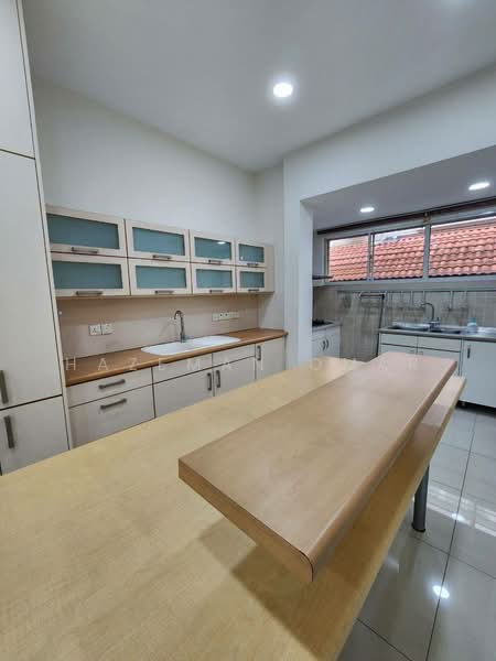 2-storey Terraced House for Sale in Bukit Jelutong (Shah Alam) - Hazeman Omar - Kitchen - PropertyGuru.com.my
