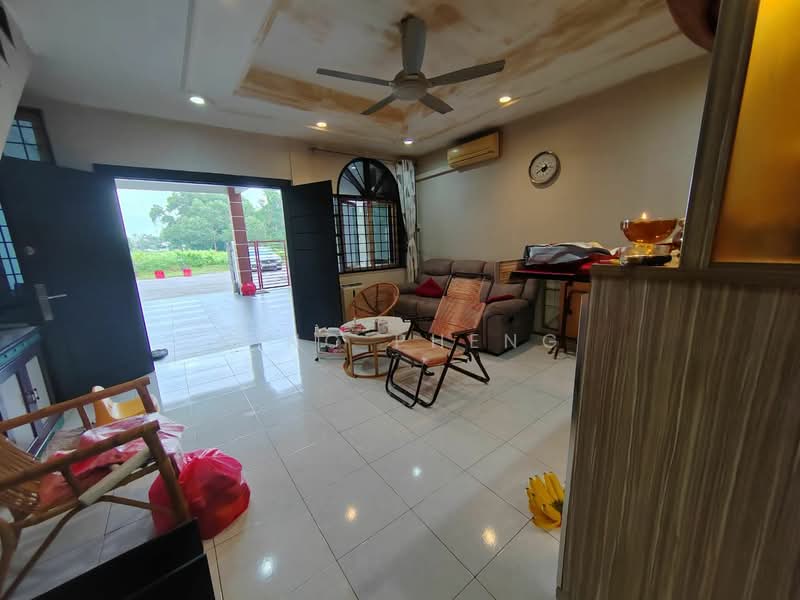 2.5-storey Terraced House for Sale in Batu Berendam (Melaka) - Vinc Pheng - Living Room - PropertyGuru.com.my