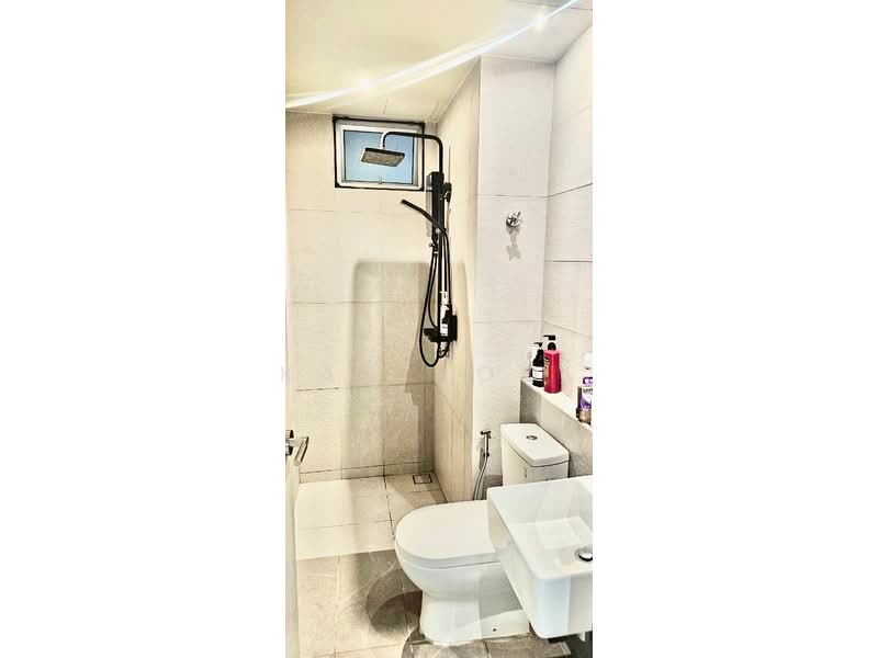 Condominium for Rent at Lakefront Residence - Kar Hooi - Bathroom - PropertyGuru.com.my