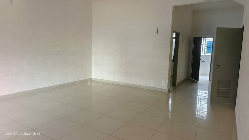 2-storey Terraced House for Sale in Bandar Putra (Kulai) - Kevin Lee - Living Room - PropertyGuru.com.my
