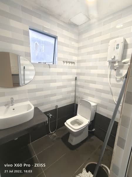 Condominium for Sale at Emerald Hill Condominium - YY Lo - Bathroom - PropertyGuru.com.my