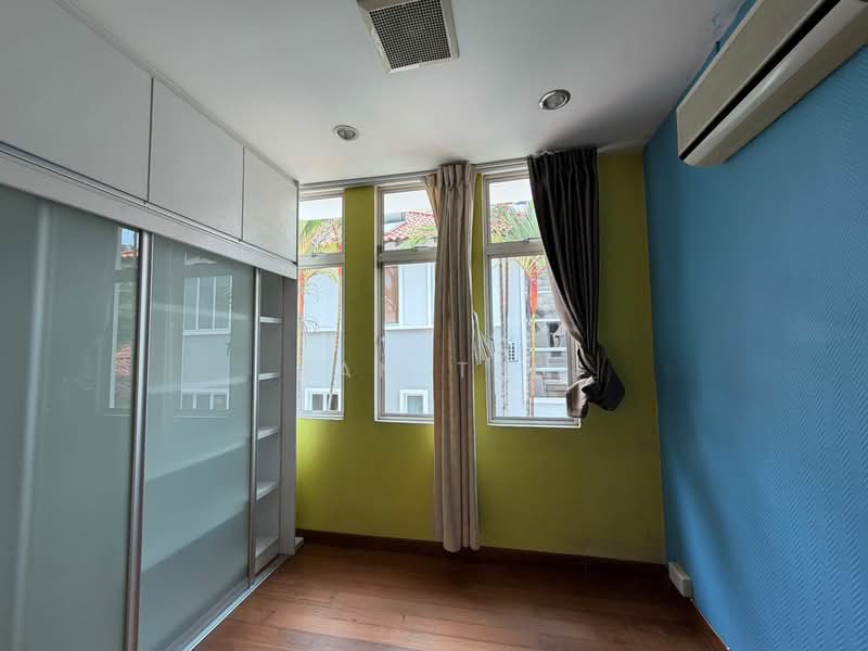 Bungalow for Sale in Bukit Rimau (Shah Alam) - Sam Tee - Bedroom - PropertyGuru.com.my