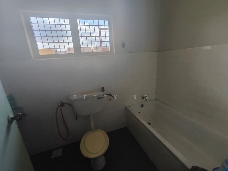 2-storey Terraced House for Sale in Taman Molek (Johor Bahru) - Betty Ng - PropertyGuru.com.my