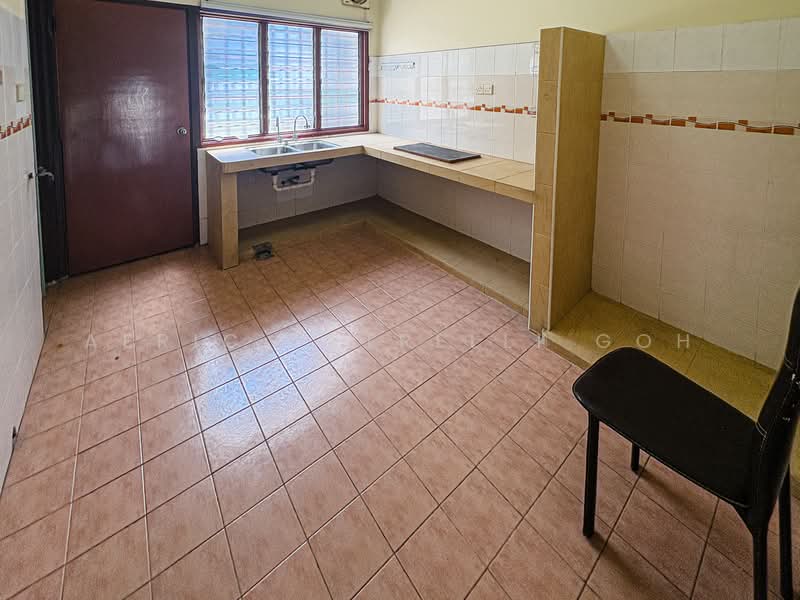Rumah Teres 2 Tingkat untuk Disewa di Bandar Puteri Klang (Klang) - Aeric Petrelli Goh - Kitchen - PropertyGuru.com.my