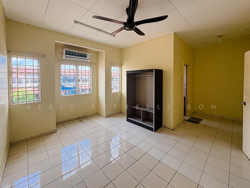 Rumah Teres 2 Tingkat untuk Disewa di Bandar Puteri Klang (Klang) - Aeric Petrelli Goh - Interior - PropertyGuru.com.my