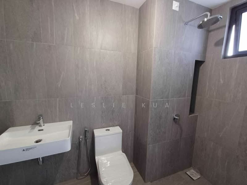 Servis Apartment untuk Dijual di Savvy @ Riana Dutamas - Leslie Kua - Bathroom - PropertyGuru.com.my