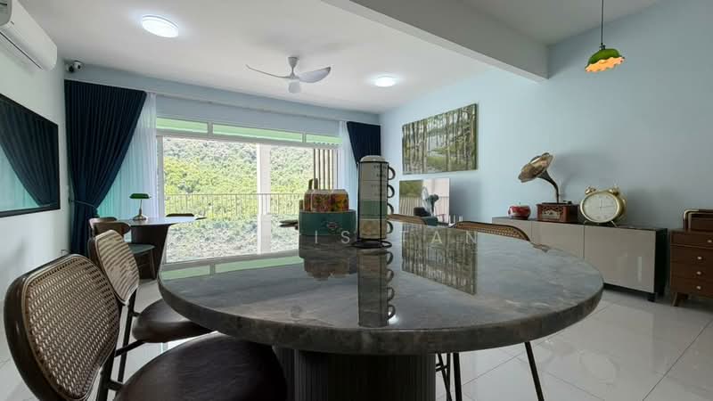 Kondominium untuk Disewa di Ferringhi Residence 2 - Louis Tan - Dining Room - PropertyGuru.com.my