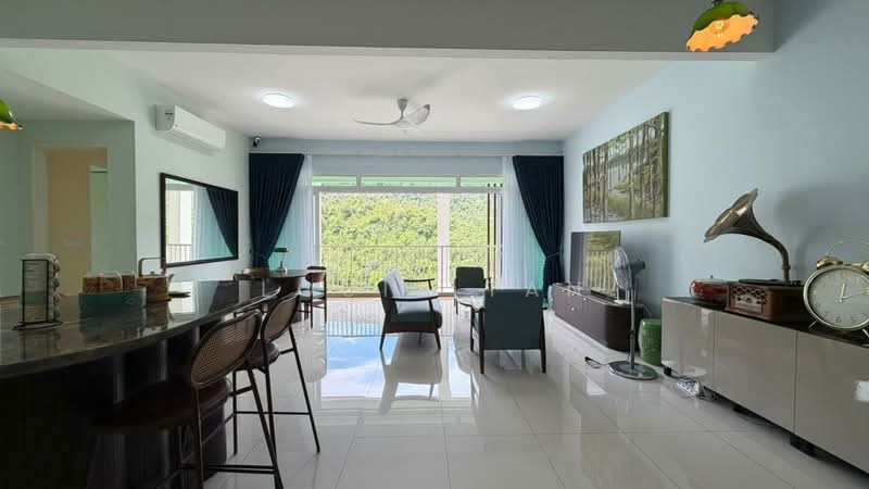 Kondominium untuk Disewa di Ferringhi Residence 2 - Louis Tan - Living Room - PropertyGuru.com.my