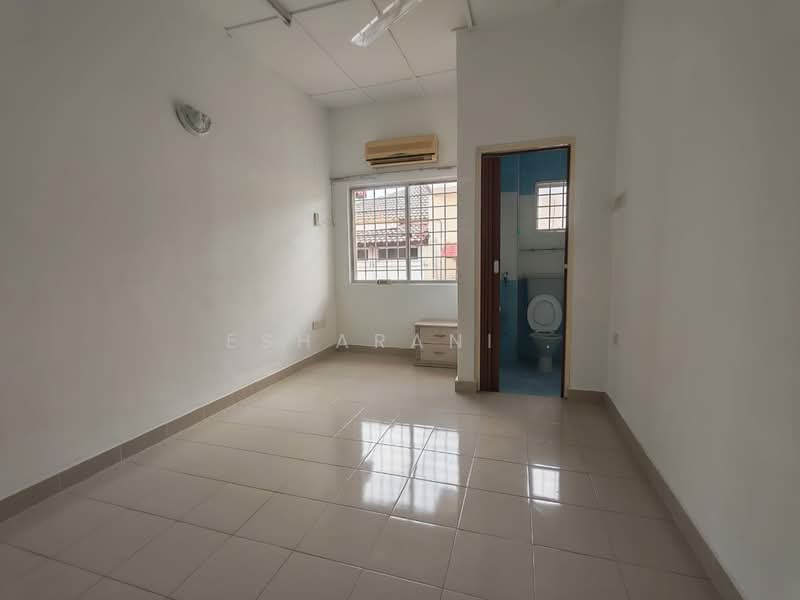 2-storey Terraced House for Sale in Bukit Sungai Long (Bandar Sungai Long) - Esharani . - PropertyGuru.com.my