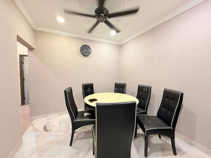 2-storey Terraced House for Sale in Taman Saga (Klang) - James Teoh - Dining Room - PropertyGuru.com.my