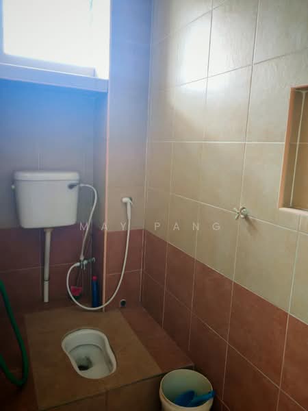 Kedai / Pejabat untuk Disewa di Senai (Kulai) - May Pang - Bathroom - PropertyGuru.com.my