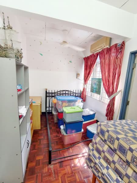 Pangsapuri untuk Dijual di Mutiara Perdana - Cris Ng - Bedroom - PropertyGuru.com.my