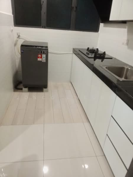 Servis Apartment untuk Disewa di Traders Garden @ Cheras Selatan - Jonco Cheong - Kitchen - PropertyGuru.com.my