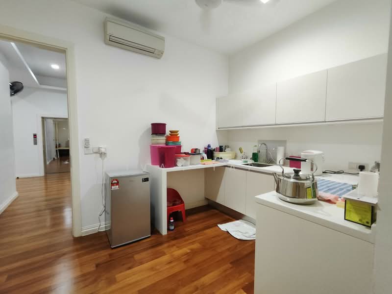 Condominium for Sale at Zehn Bukit Pantai - Ivan Yap - Kitchen - PropertyGuru.com.my