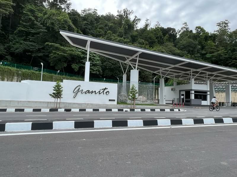 Kondominium untuk Disewa di Granito - KH Lim - Exterior - PropertyGuru.com.my