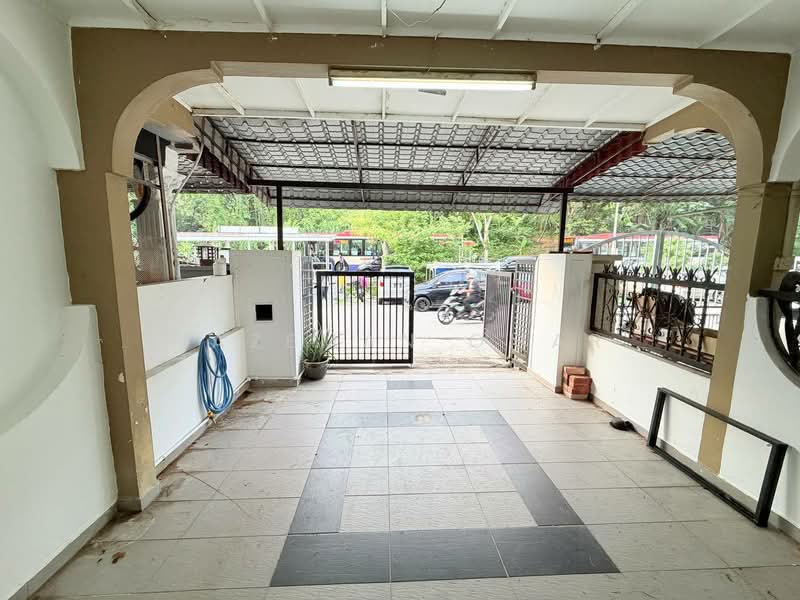 Rumah Teres 2 Tingkat untuk Dijual di Taman Sri Gombak (Gombak) - Hazeman Omar - Exterior - PropertyGuru.com.my