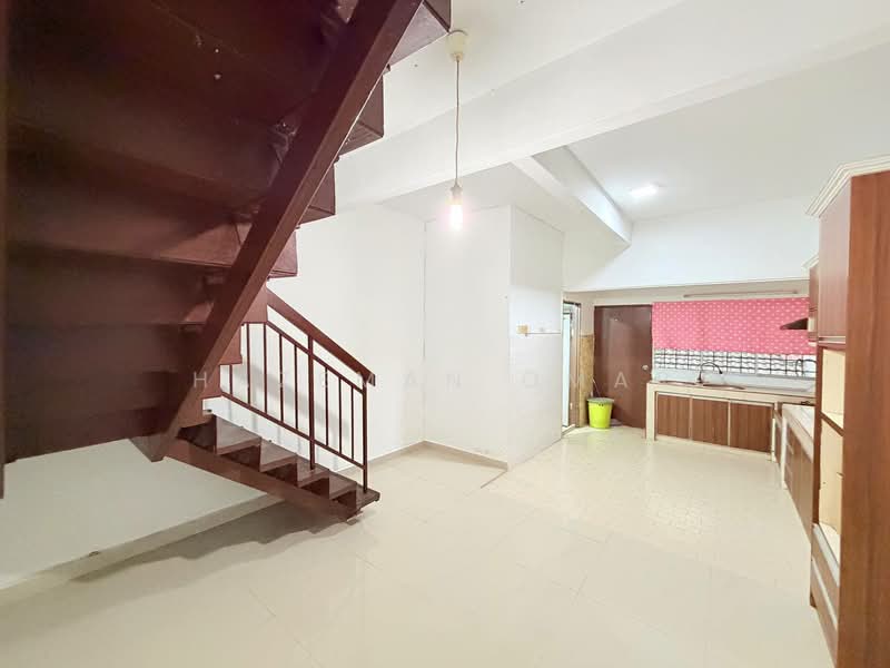 Rumah Teres 2 Tingkat untuk Dijual di Taman Sri Gombak (Gombak) - Hazeman Omar - Kitchen - PropertyGuru.com.my