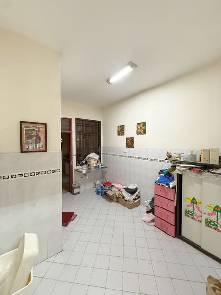 Rumah Teres 2 Tingkat untuk Dijual di Taman Mutiara Rini (Skudai) - Zach Law - Kitchen - PropertyGuru.com.my