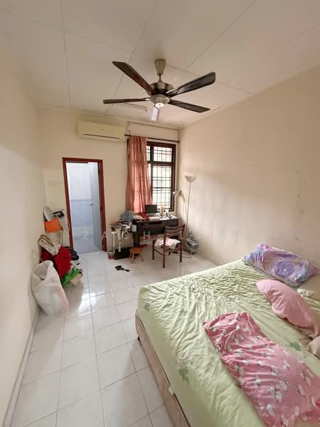 Rumah Teres 2 Tingkat untuk Dijual di Taman Mutiara Rini (Skudai) - Zach Law - Bedroom - PropertyGuru.com.my