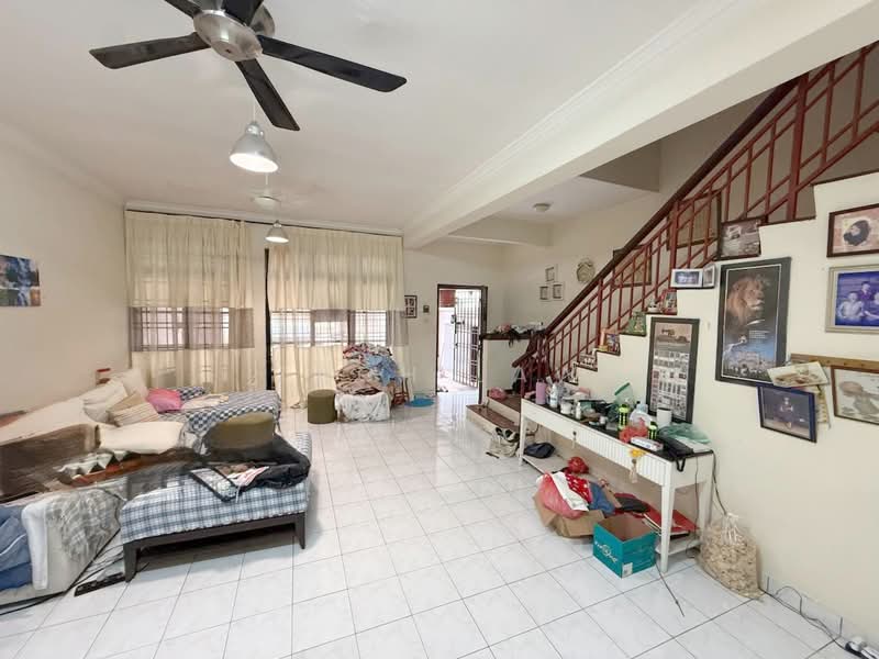 Rumah Teres 2 Tingkat untuk Dijual di Taman Mutiara Rini (Skudai) - Zach Law - Living Room - PropertyGuru.com.my