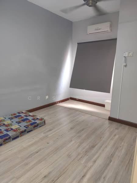 Rumah Teres untuk Disewa di Bandar Country Homes (Rawang) - Cristleona Wee - Bedroom - PropertyGuru.com.my