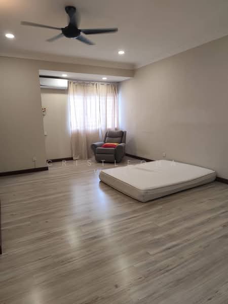 Rumah Teres untuk Disewa di Bandar Country Homes (Rawang) - Cristleona Wee - Living Room - PropertyGuru.com.my
