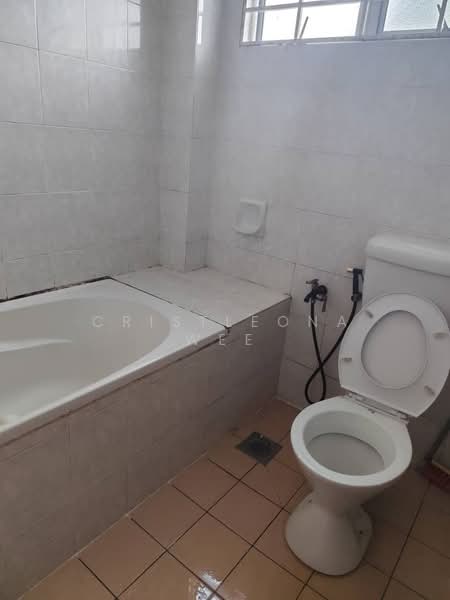 Rumah Teres untuk Disewa di Bandar Country Homes (Rawang) - Cristleona Wee - PropertyGuru.com.my