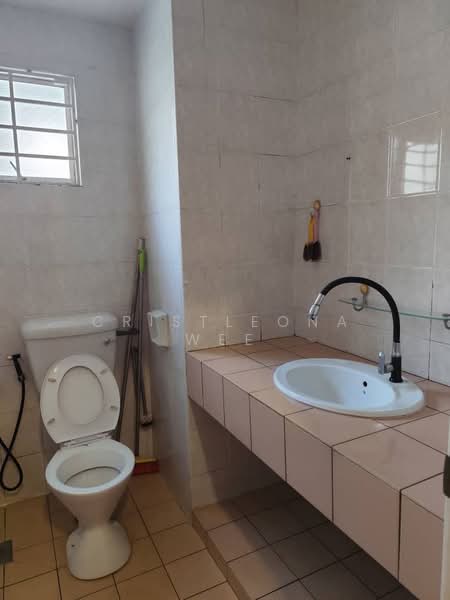 Rumah Teres untuk Disewa di Bandar Country Homes (Rawang) - Cristleona Wee - PropertyGuru.com.my
