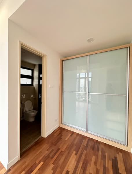 Servis Apartment untuk Disewa di Avara - Marcus Guan - Bathroom - PropertyGuru.com.my