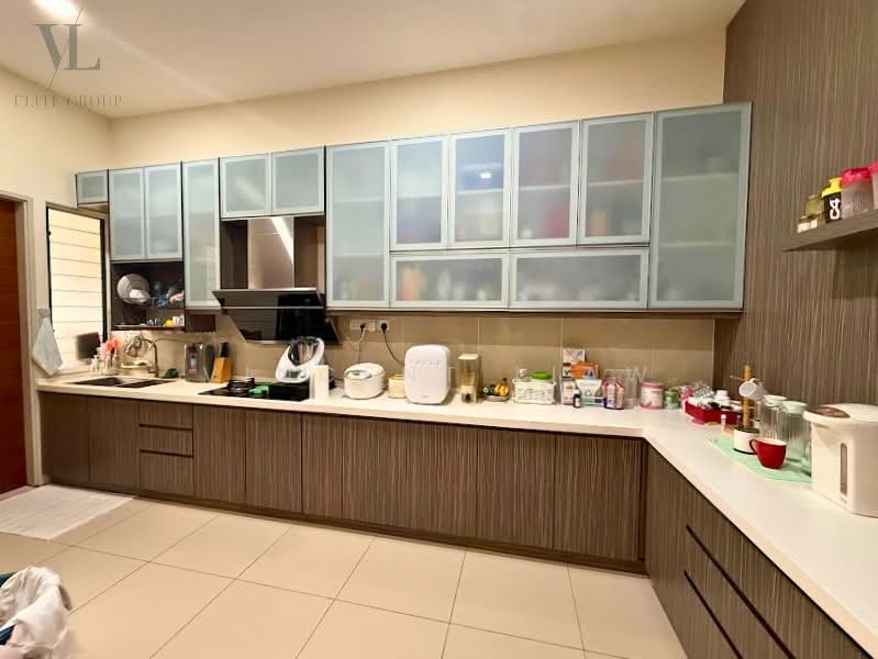 Rumah Teres 2 Tingkat untuk Dijual di Temasya Glenmarie (Glenmarie) - Vincent Liaw - Kitchen - PropertyGuru.com.my