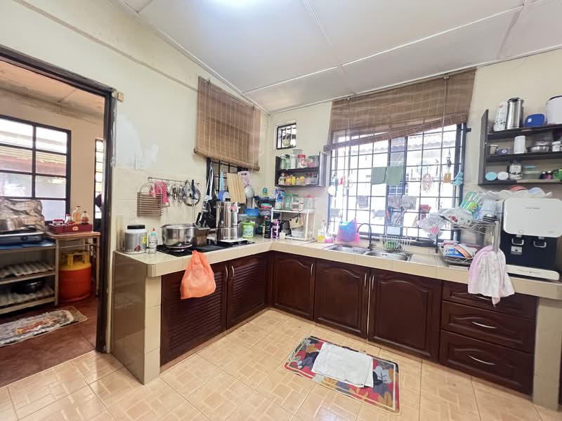 Rumah Teres 2 Tingkat untuk Dijual di Mahkota Cheras (Cheras) - Denver Sin - Kitchen - PropertyGuru.com.my