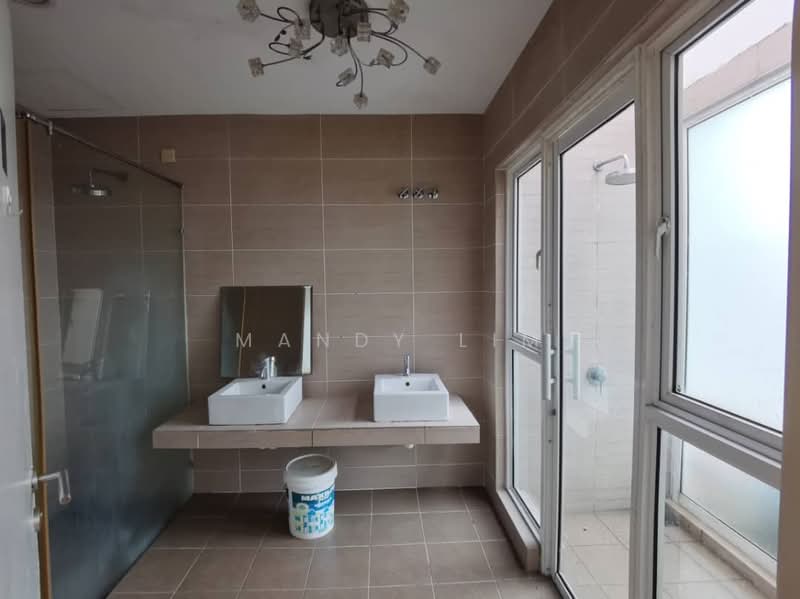 Rumah Teres 3-Tingkat untuk Disewa di Cyberjaya (Selangor) - Mandy Lim - Bathroom - PropertyGuru.com.my
