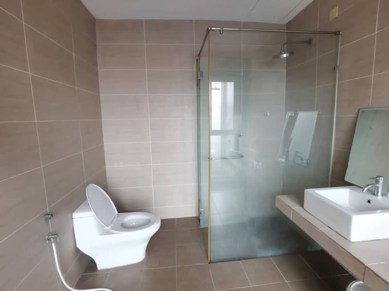 Rumah Teres 3-Tingkat untuk Disewa di Cyberjaya (Selangor) - Mandy Lim - Bathroom - PropertyGuru.com.my