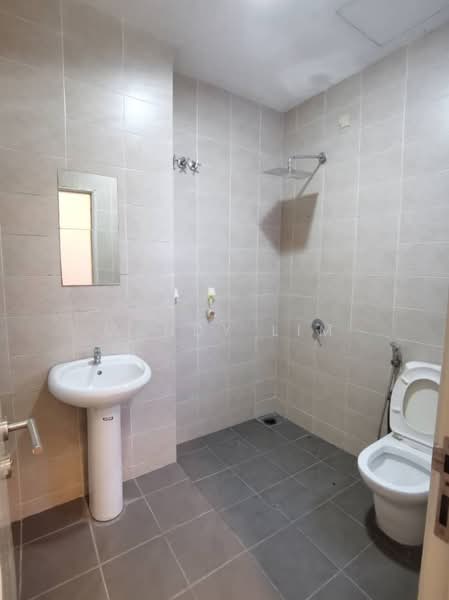 Rumah Teres 3-Tingkat untuk Disewa di Cyberjaya (Selangor) - Mandy Lim - Bathroom - PropertyGuru.com.my
