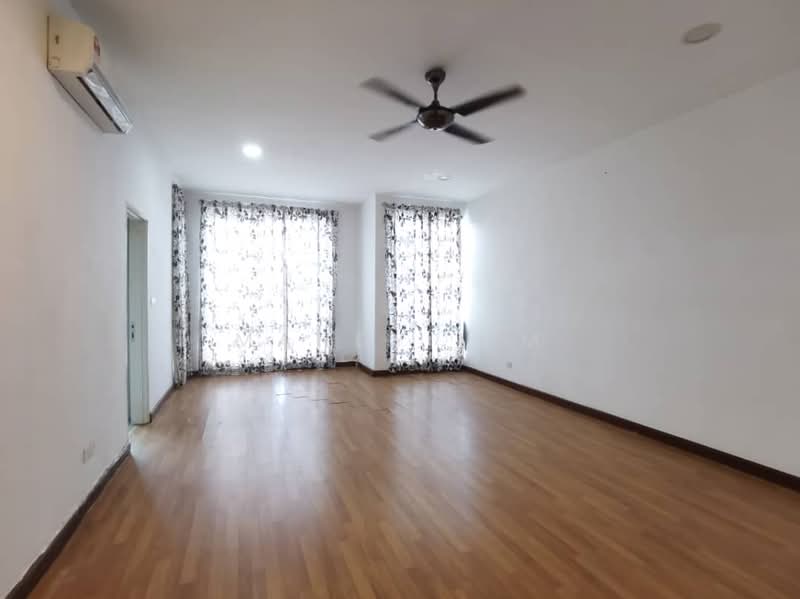 Rumah Teres 3-Tingkat untuk Disewa di Cyberjaya (Selangor) - Mandy Lim - Living Room - PropertyGuru.com.my