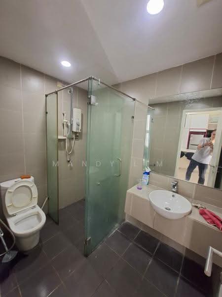 3-storey Terraced House for Rent in Cyberjaya (Selangor) - Mandy Lim - Bathroom - PropertyGuru.com.my