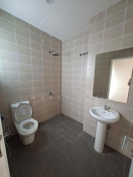 3-storey Terraced House for Rent in Cyberjaya (Selangor) - Mandy Lim - Bathroom - PropertyGuru.com.my
