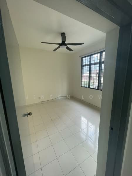 Pangsapuri untuk Dijual di Pangsapuri Lagoon Perdana - Jenson Low - Interior - PropertyGuru.com.my