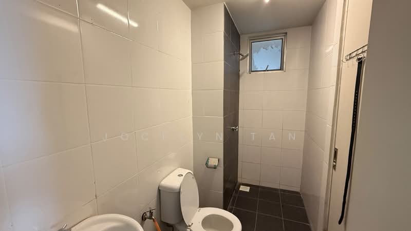 Service Residence for Sale at Maxim Citylights - Jocelyn Tan - Bathroom - PropertyGuru.com.my