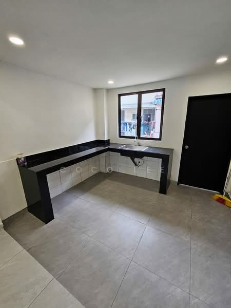 Rumah Teres 2 Tingkat untuk Dijual di Johor Bahru (Johor) - Coco Lee - Kitchen - PropertyGuru.com.my