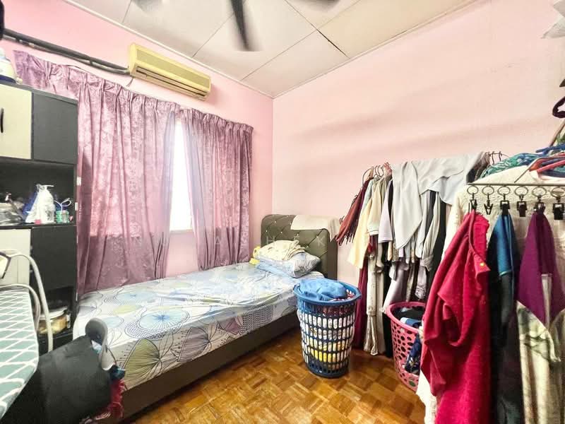 Rumah Teres 2 Tingkat untuk Dijual di Taman Sri Kenari (Kajang) - Nurashekin . - Bedroom - PropertyGuru.com.my