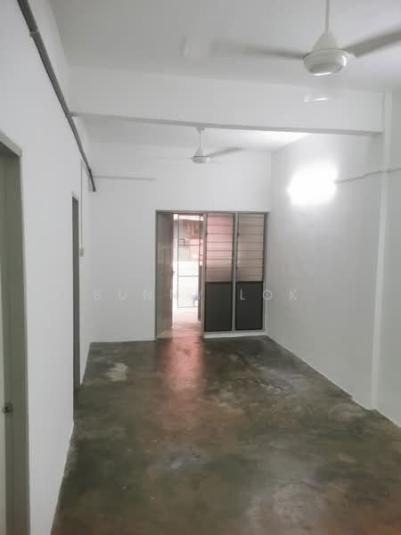 Rumah Flat untuk Dijual di Taman Menglembu Impiana Adril - Sunny Lok - Interior - PropertyGuru.com.my