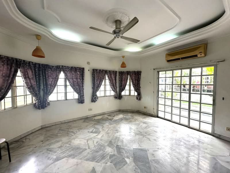 Rumah Berkembar untuk Dijual di Cheras (Selangor) - Dyron Yong - Living Room - PropertyGuru.com.my