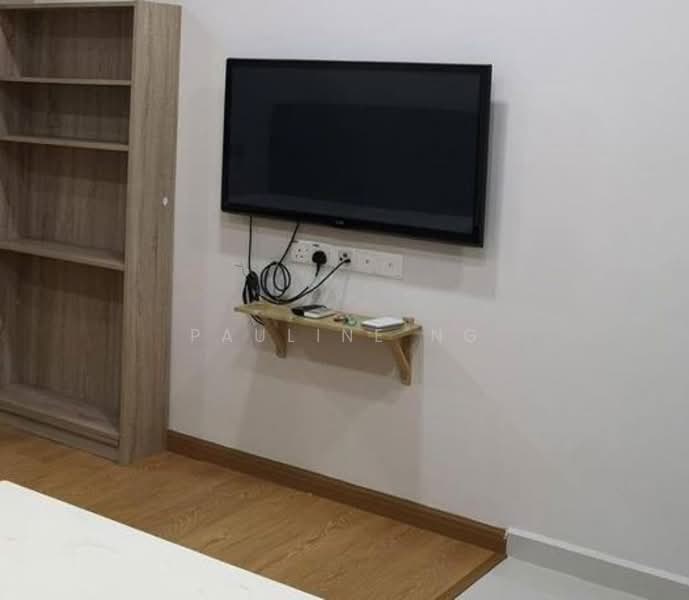 Kondominium untuk Dijual di Amberside @ Country Garden Danga Bay - Pauline Ng - Living Room - PropertyGuru.com.my