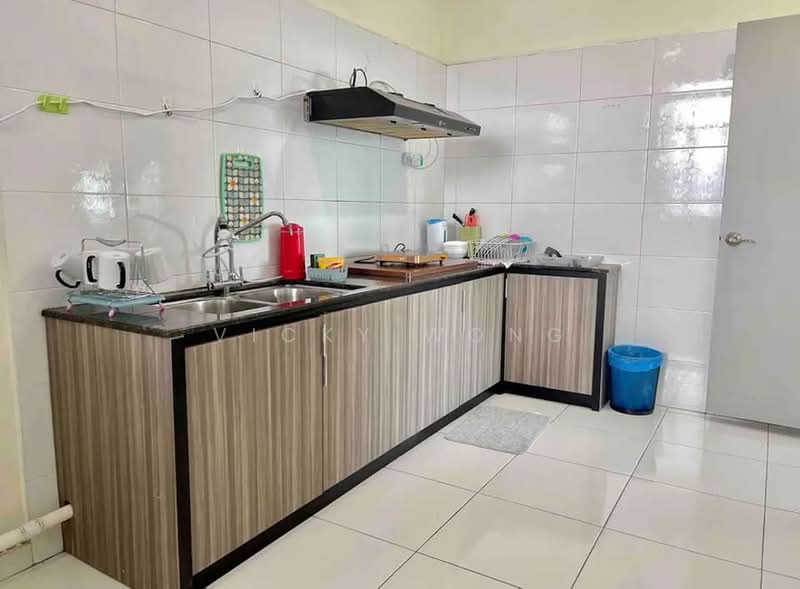 Service Residence for Sale at The Sky Executive Suites - Vicky Wong - Kitchen - PropertyGuru.com.my