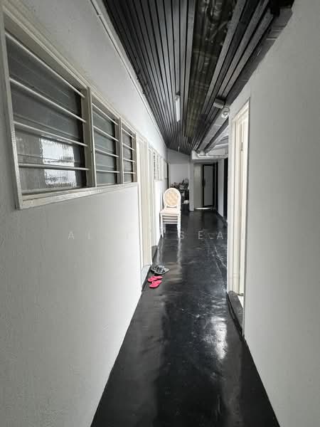 Kedai / Pejabat untuk Disewa di Taman Tun Dr Ismail (Kuala Lumpur) - Alvin Seah - Corridor - PropertyGuru.com.my