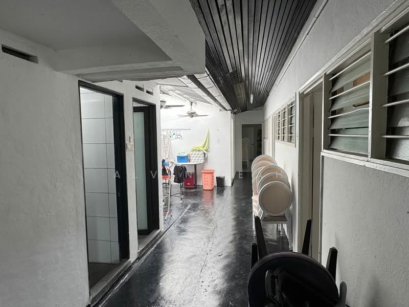 Kedai / Pejabat untuk Disewa di Taman Tun Dr Ismail (Kuala Lumpur) - Alvin Seah - Corridor - PropertyGuru.com.my