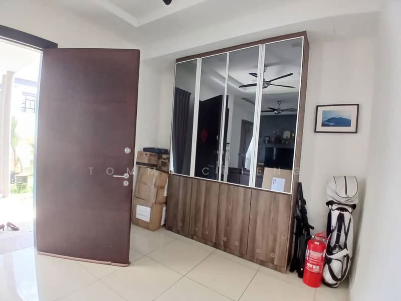Rumah Berkembar untuk Disewa di Setia Ecohill (Semenyih) - TOMMY CHIENG - Entrance - PropertyGuru.com.my