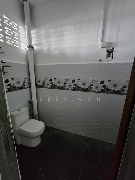 Rumah Teres 1 Tingkat untuk Disewa di Taman Nibong Tebal Jaya (Nibong Tebal) - Abbey Goh - Bathroom - PropertyGuru.com.my